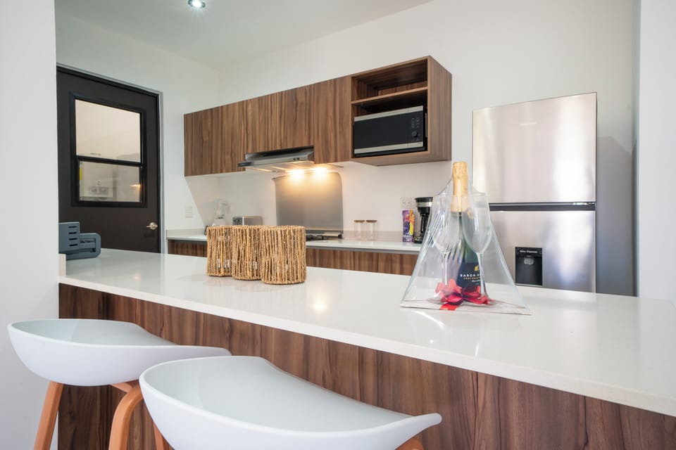 Apartment, 3 Bedrooms, Balcony | Private kitchen