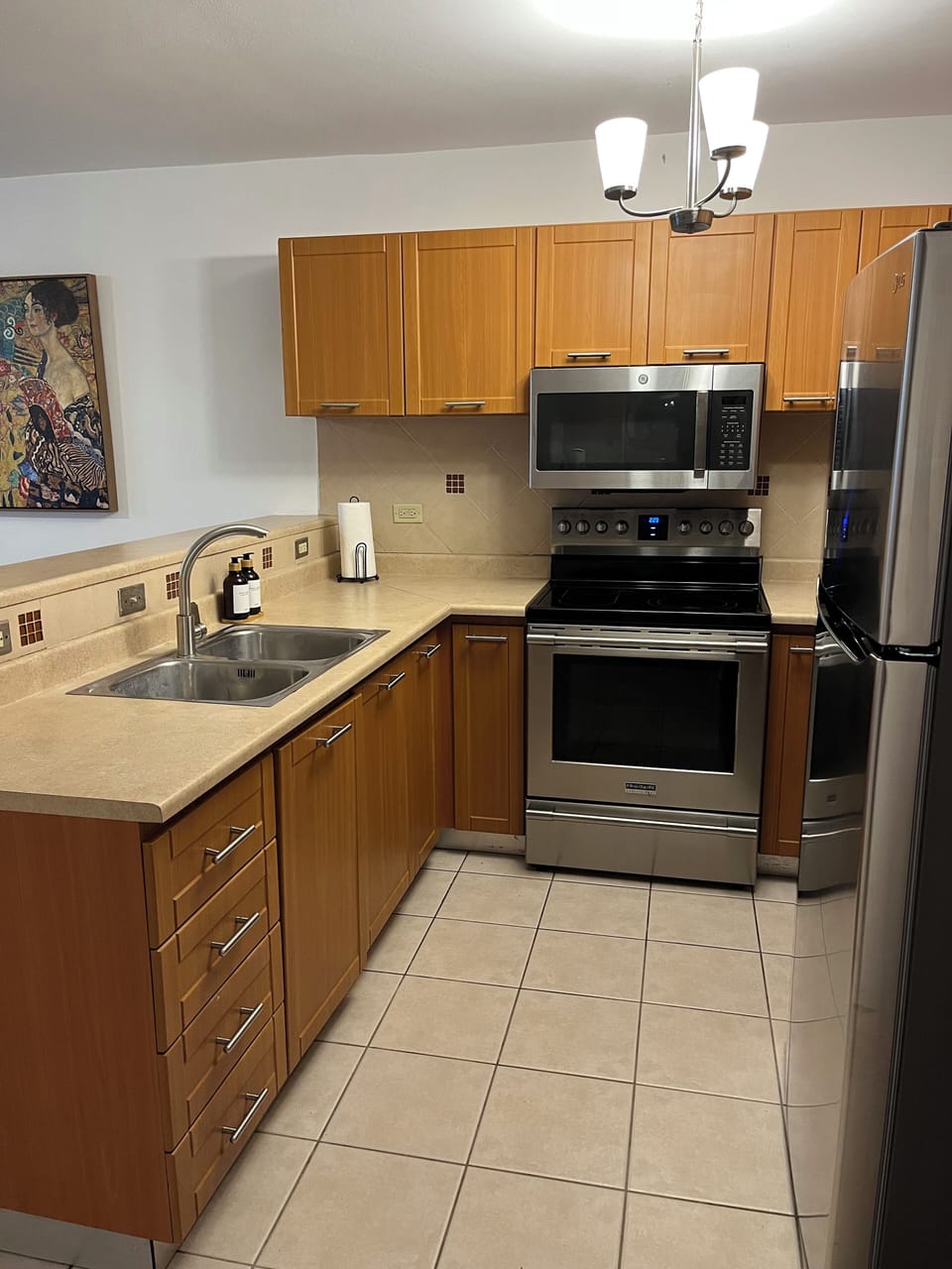 Comfort Condo, 2 Bedrooms, Poolside | Private kitchen