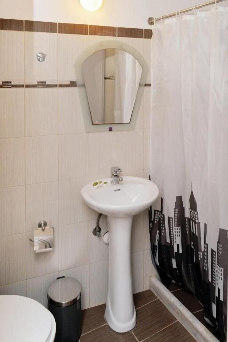 Shower, towels