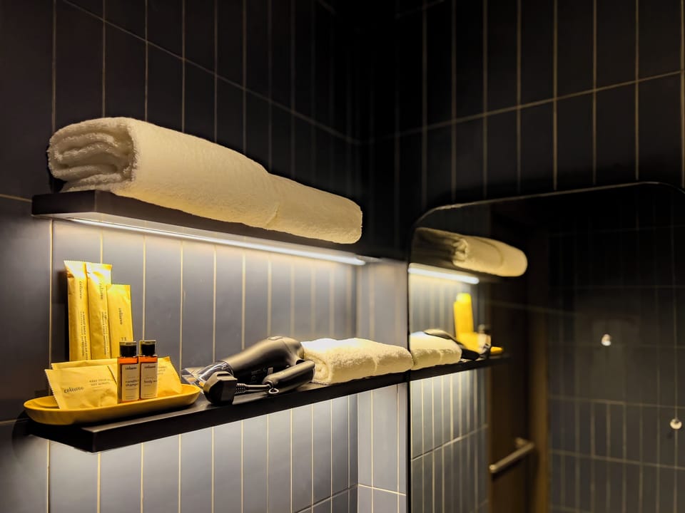Kampong Glam Suite | Bathroom