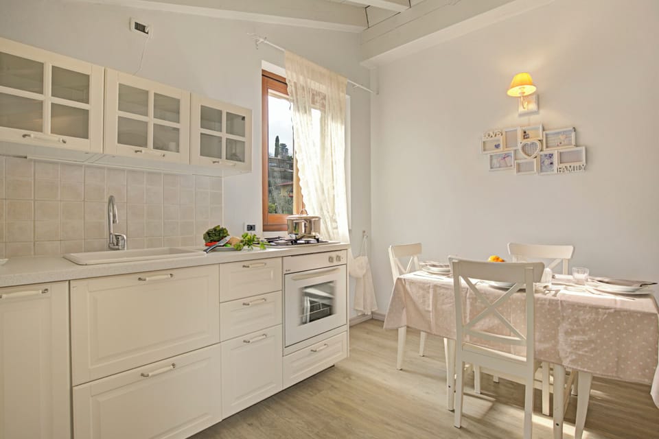 Kitchen and dining area