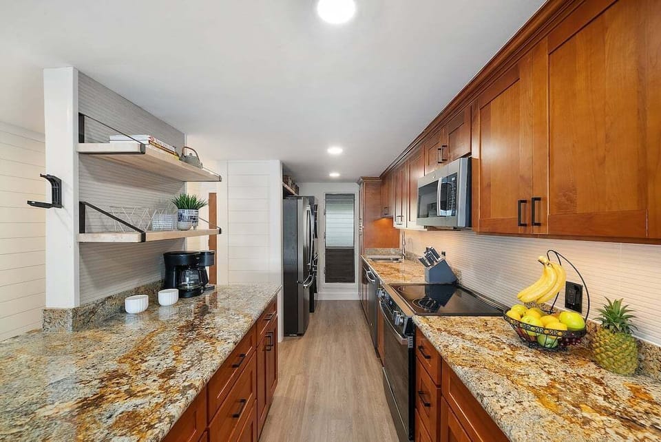 Fully equipped kitchen with all new stainless steel appliances