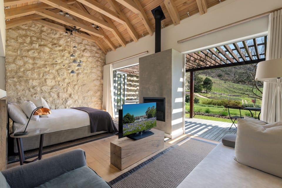 Suite (Manor House) | 1 bedroom, Egyptian cotton sheets, premium bedding, free minibar