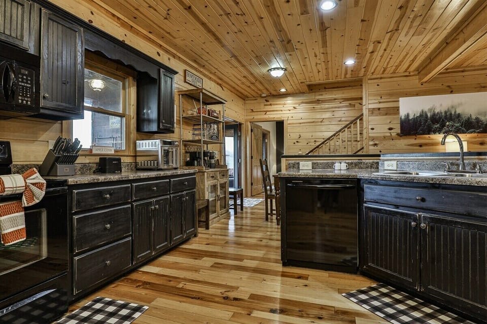 Fully Stocked Kitchen