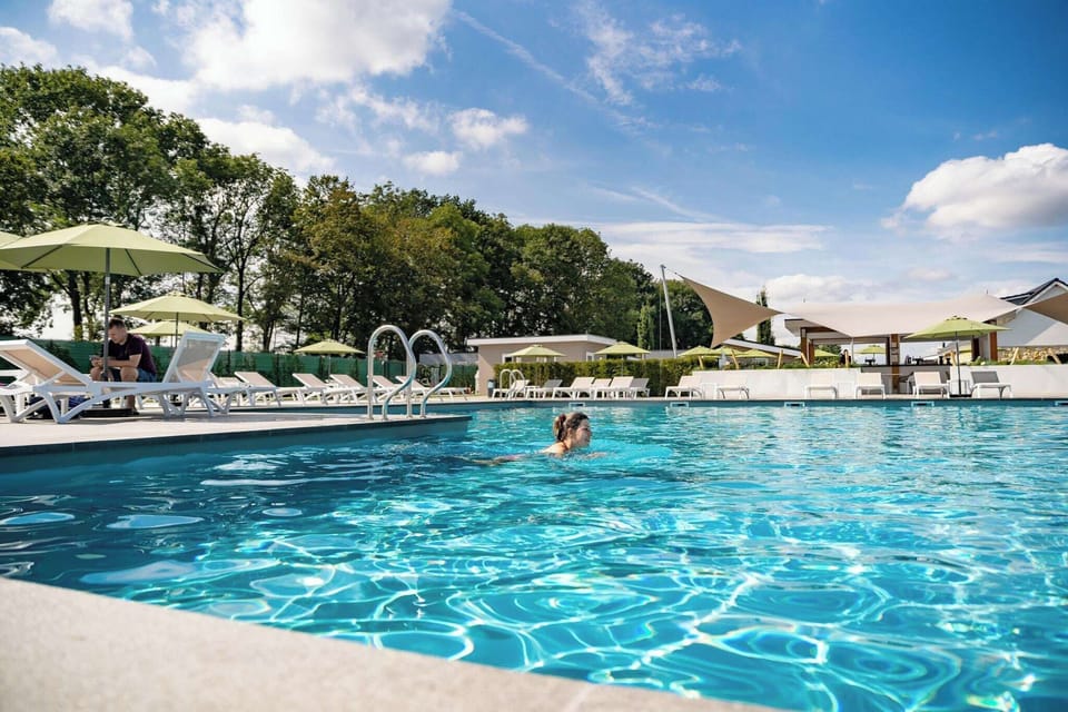 Holiday Home Swimming Pool