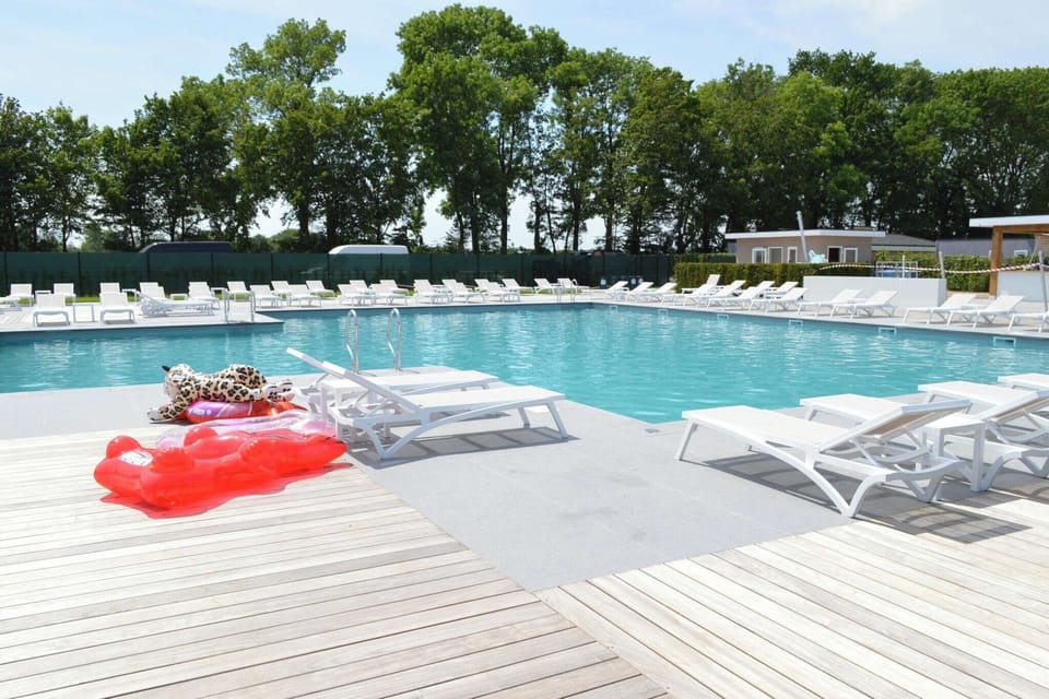 Holiday Home Swimming Pool