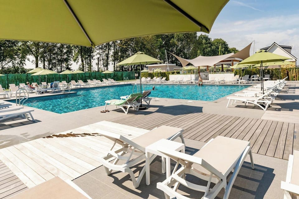 Holiday Home Swimming Pool