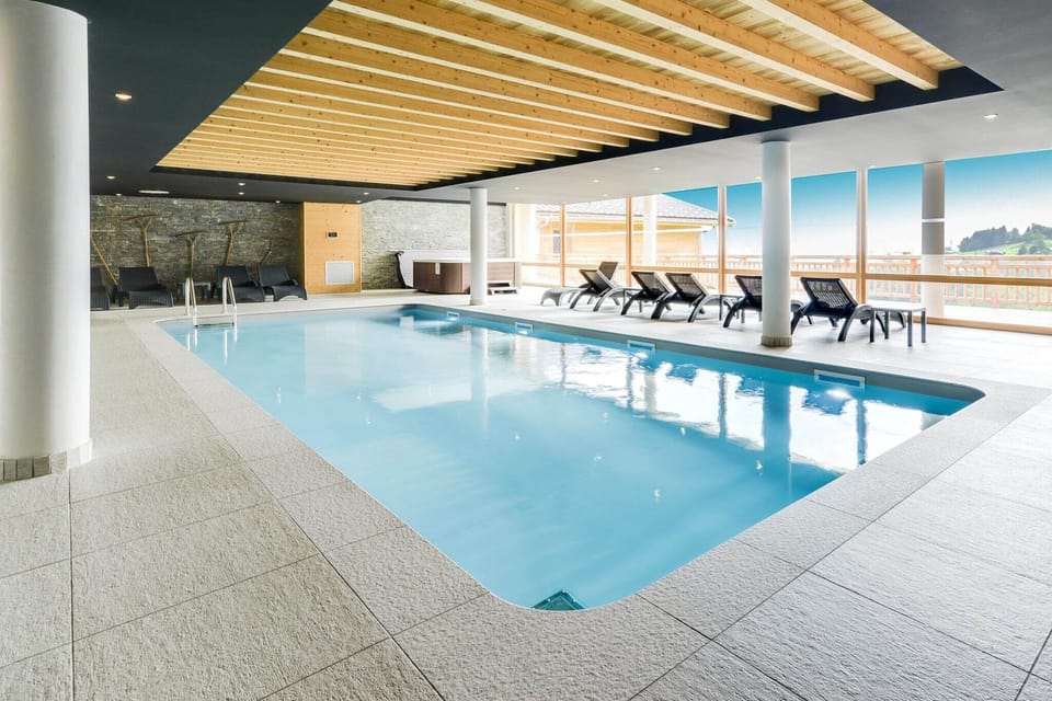 Holiday Home Swimming Pool