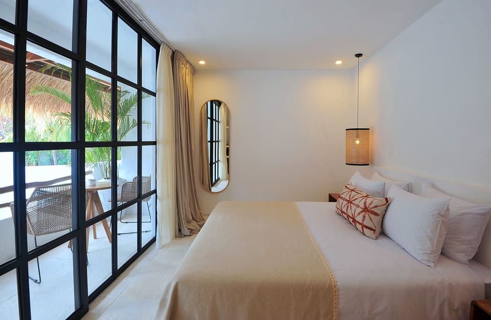 Deluxe Double Room, Balcony | Desk, laptop workspace, iron/ironing board, free WiFi