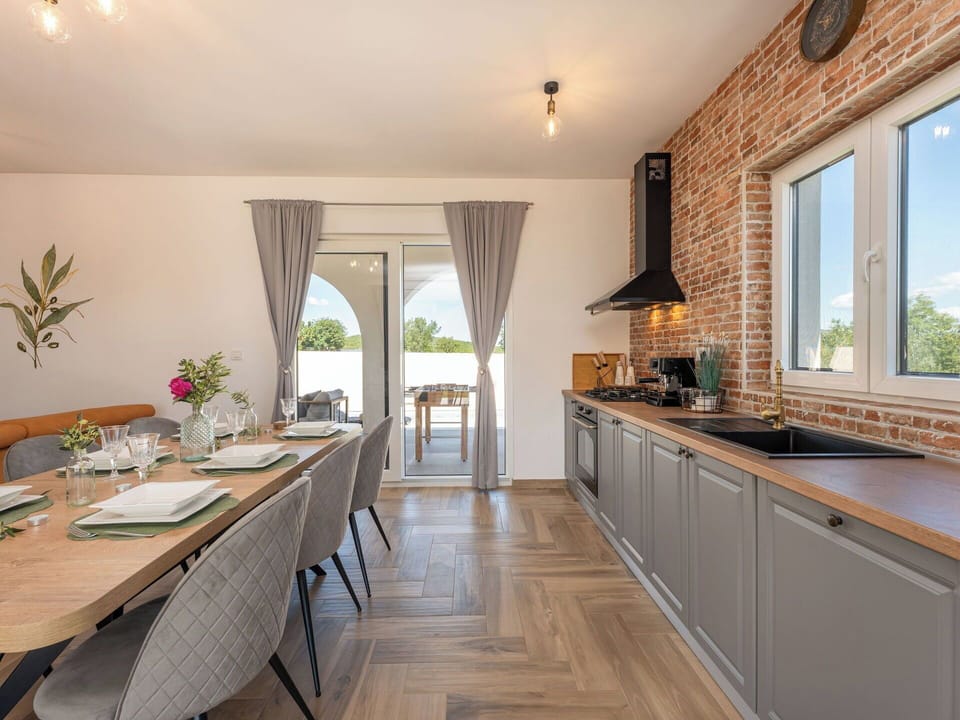 Furniture, Interior Design, Kitchen, Wood, Flooring, Kitchen & Dining Room Table, Countertop, Chair, Floor, Table