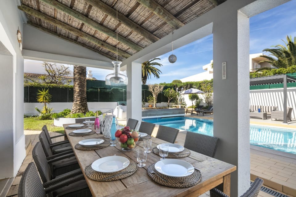 Villa | Outdoor dining