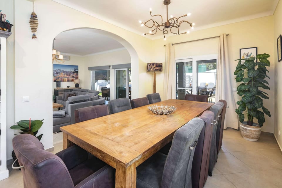 Villa | Dining