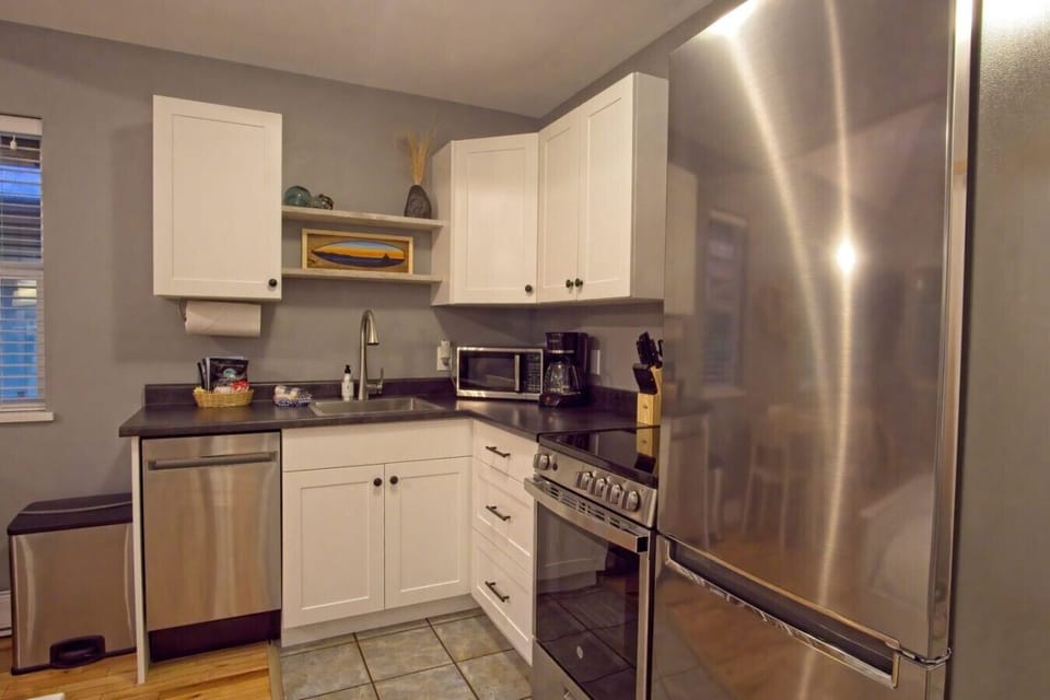 Kitchen equipped with dishwasher