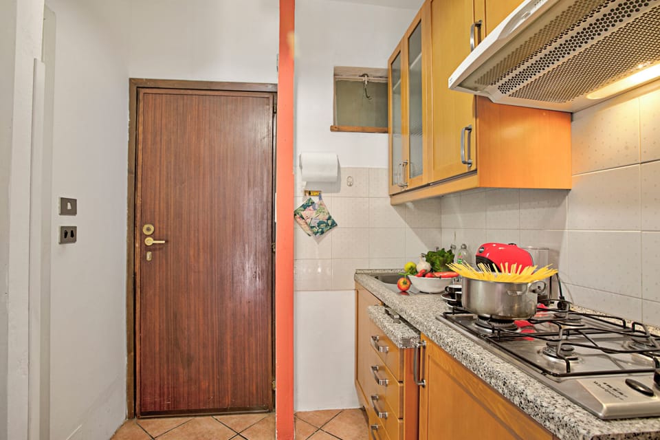 Standard Studio, Microwave, Mountain View (Bardonest - Central Studio in) | Private kitchen