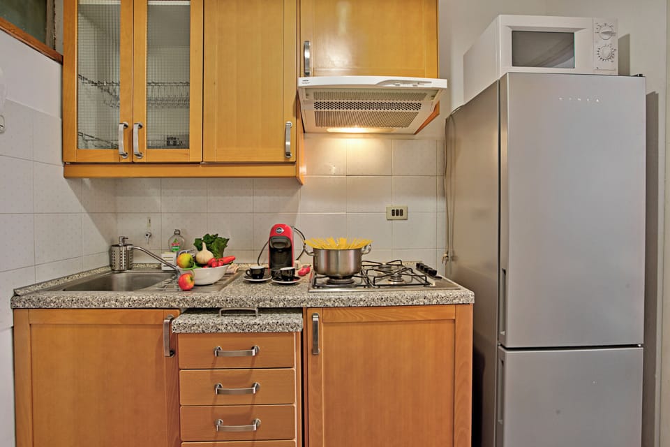 Standard Studio, Microwave, Mountain View (Bardonest - Central Studio in) | Private kitchen