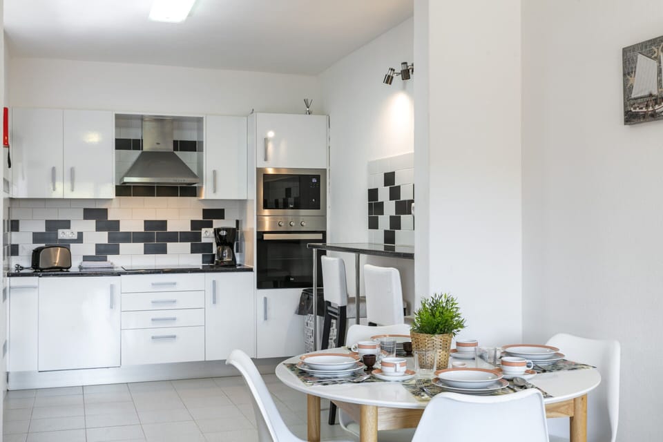 Apartment | Dining