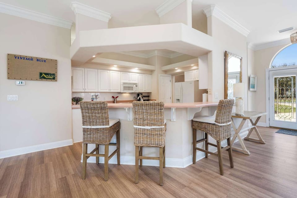 Counter seating 