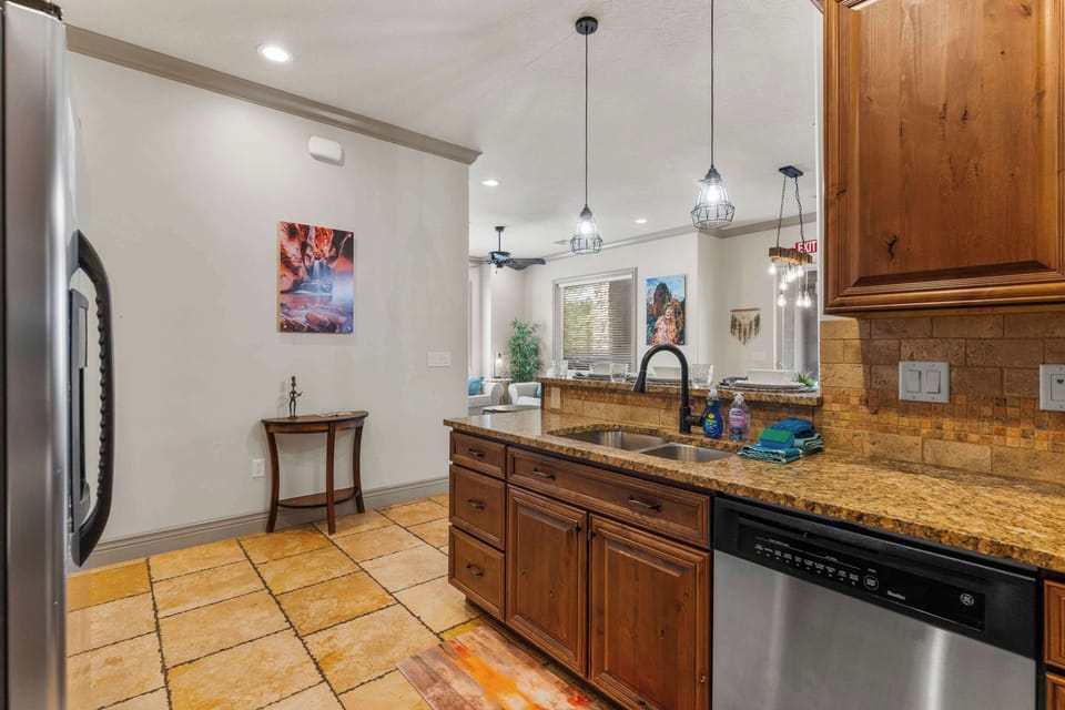 Fully equipped kitchen 