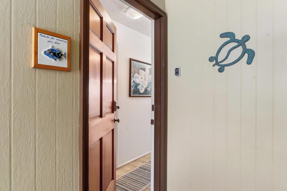 Welcome to Kona Isle E32!