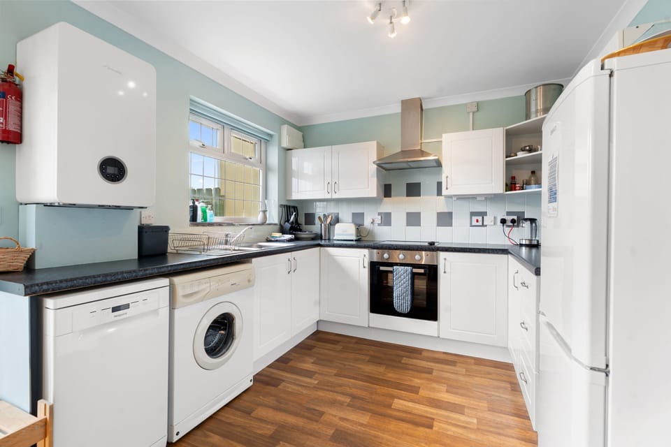 Fully equipped Kitchen at Kegyn Holiday Home Harlyn Bay, Padstow