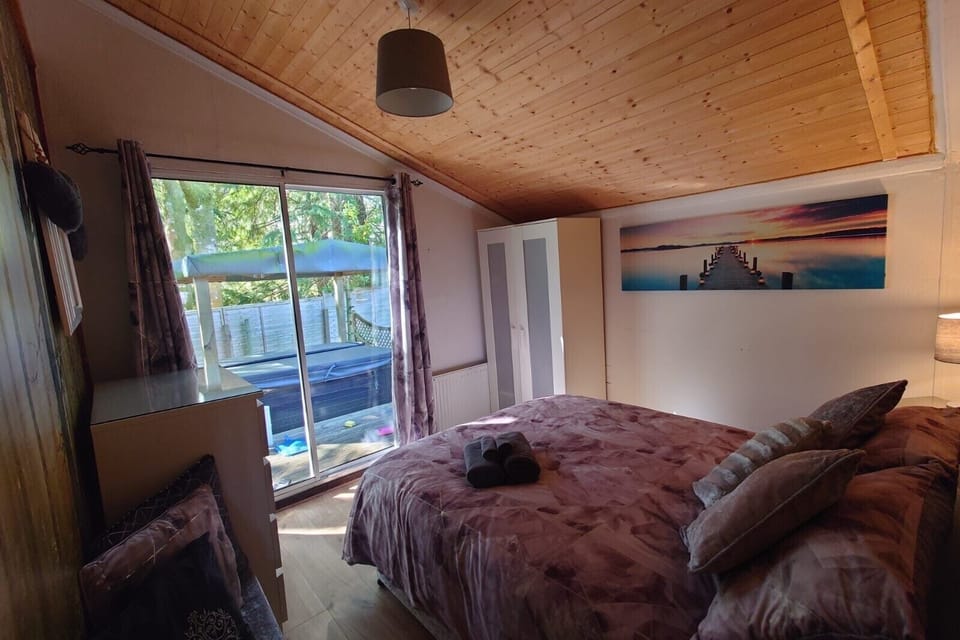 Cabin | 3 bedrooms, free WiFi, bed sheets