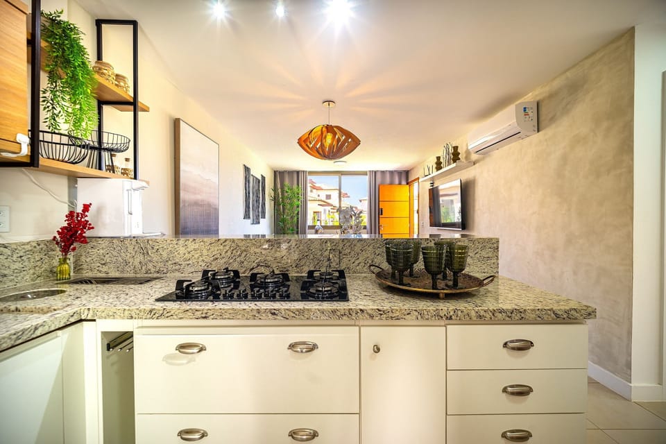 Deluxe House, 4 Bedrooms, Air conditioning | Private kitchen | Fridge, microwave, oven, stovetop