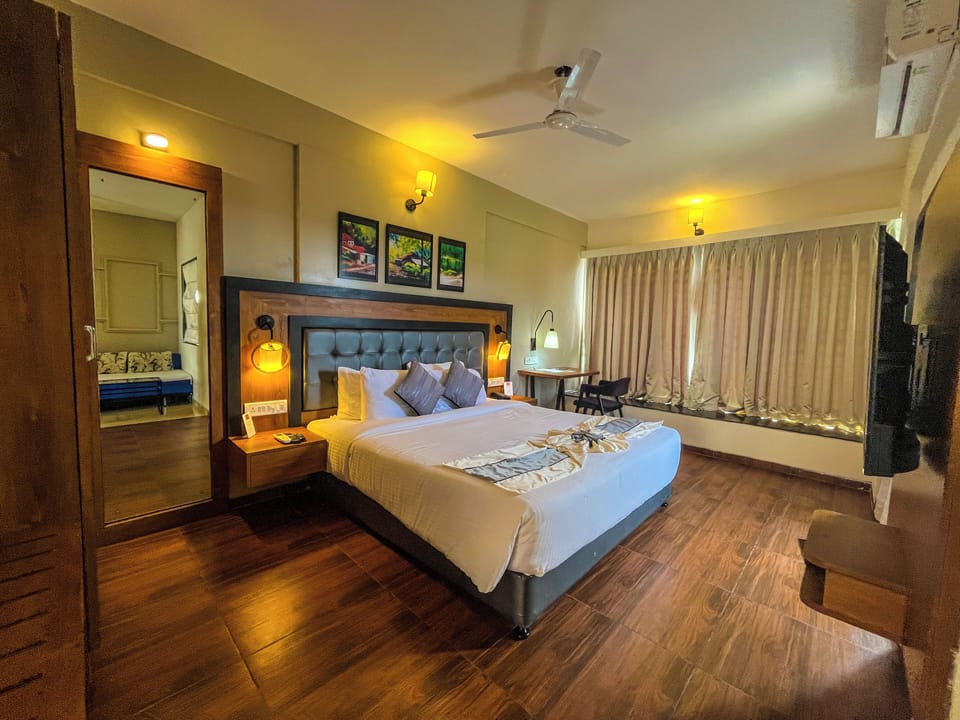 Luxury Villa, Private Pool | Soundproofing, iron/ironing board (on request), bed sheets