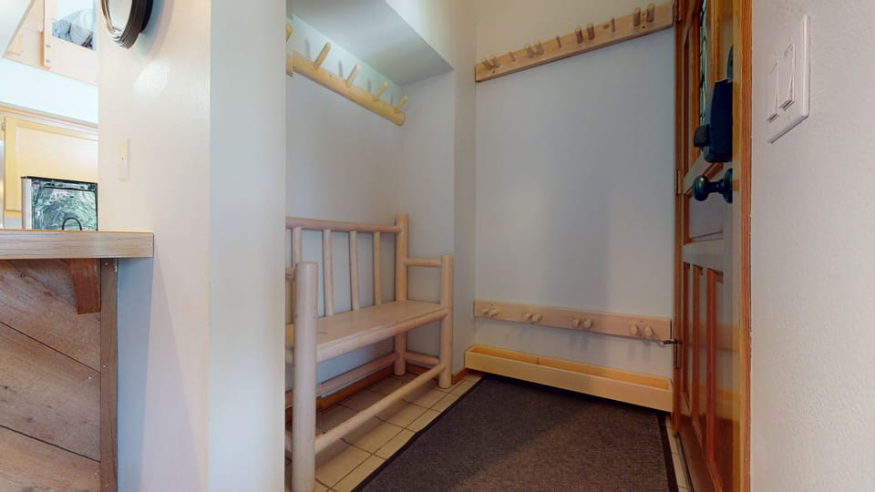 Floor, Flooring, Indoors, Furniture, Bed
