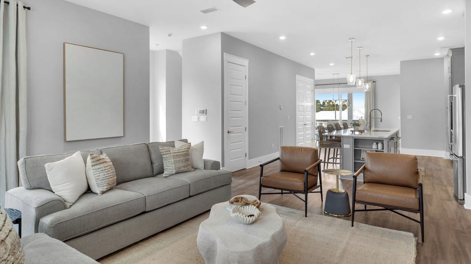 House, Multiple Beds, Patio, Garden View (Queen Palm) | Living area | 55-inch flat-screen TV with digital channels