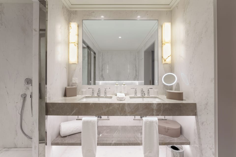Prestige River View Room | Bathroom | Free toiletries, hair dryer, bathrobes, slippers
