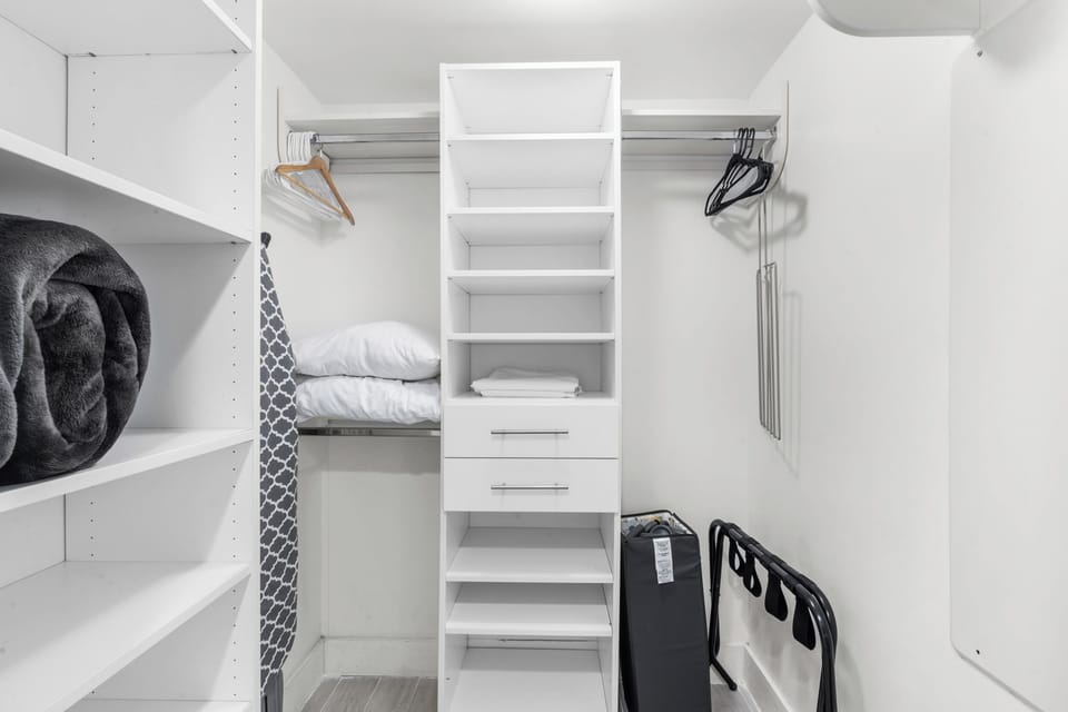 Closet / Wardrobe