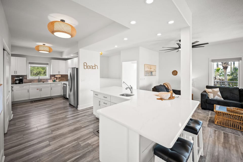 Open Kitchen ready to entertain Main (2nd) Floor