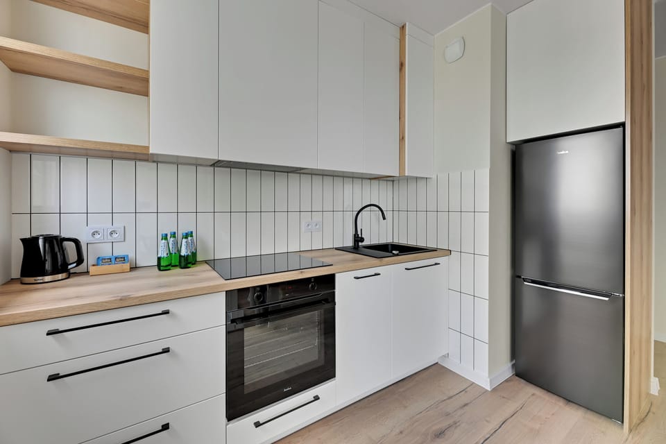 Comfort Apartment, Balcony, Sea View | Private kitchen | Electric kettle