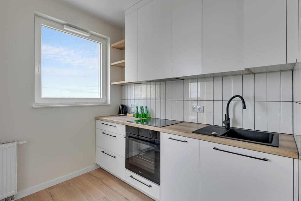 Comfort Apartment, Balcony, Sea View | Private kitchen | Electric kettle