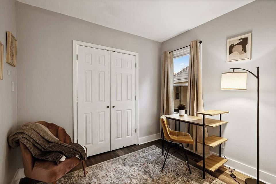 Quiet corner w/ desk & chair, ideal for catching up on work or reading