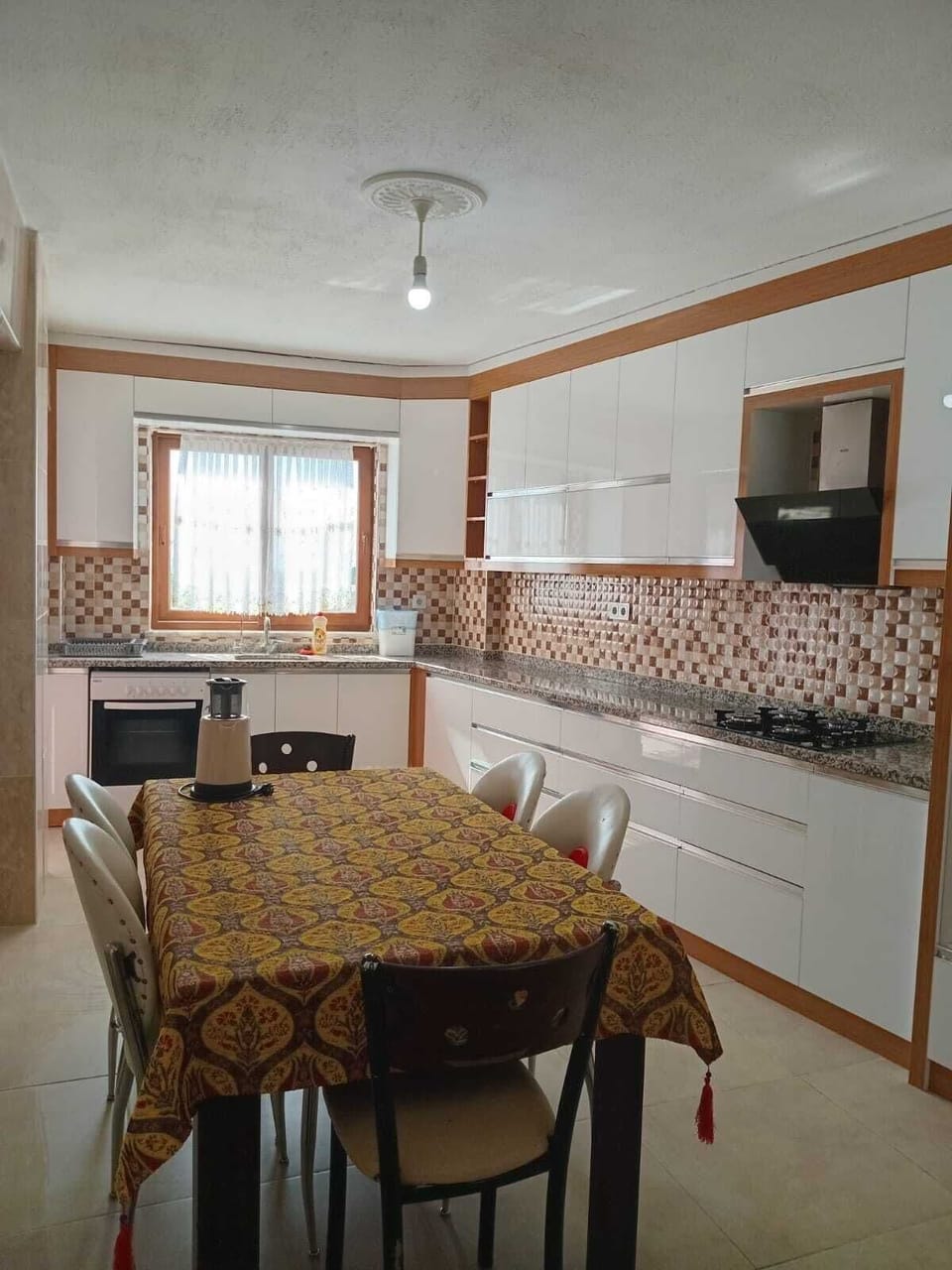 Comfort Apartment, Balcony, Courtyard View | Private kitchen | Electric kettle, griddle, spices, cleaning supplies