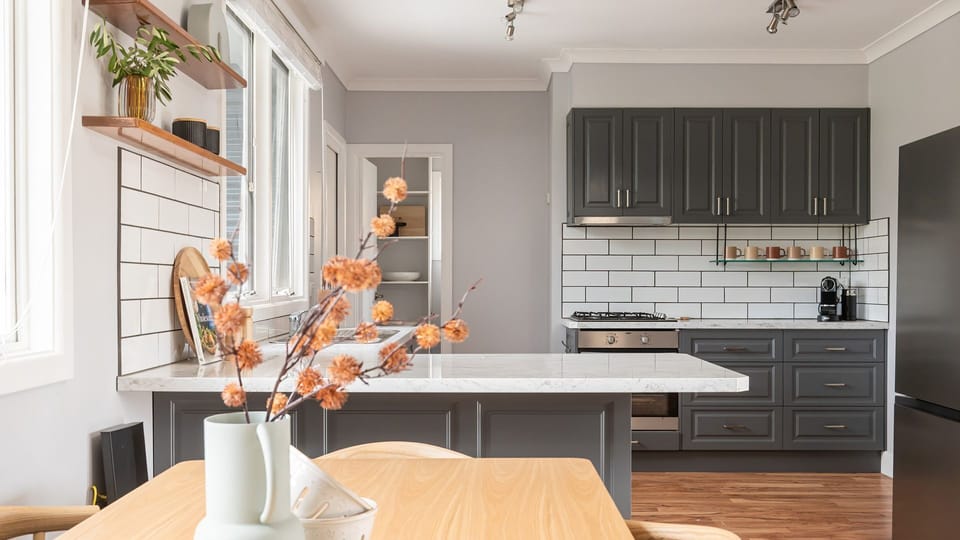 Well-equipped kitchen 