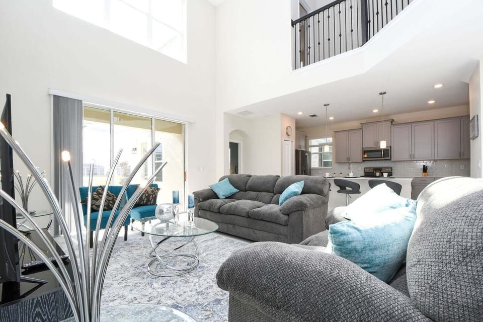 Open-concept spaces, ideal for spending time with family and friends.