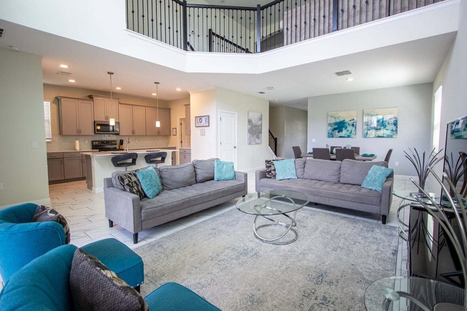 Open-concept spaces, ideal for spending time with family and friends.