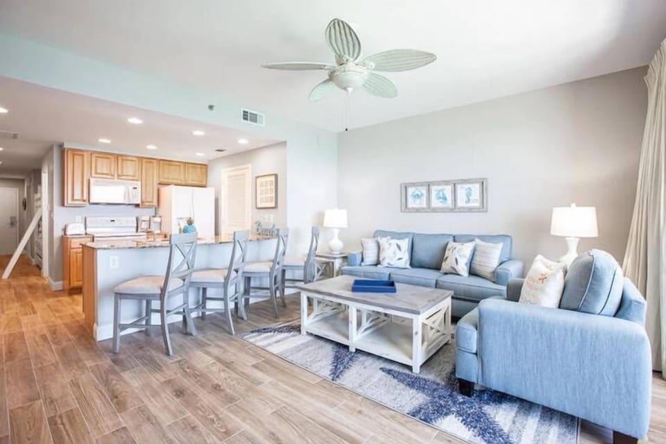 Family Room / Kitchen