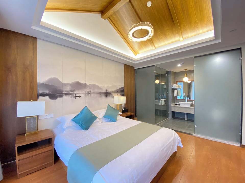 Elite Double Room | Premium bedding, blackout drapes, free WiFi, bed sheets
