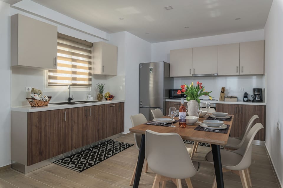 Create delicious meals in the modern fully equipped kitchen.