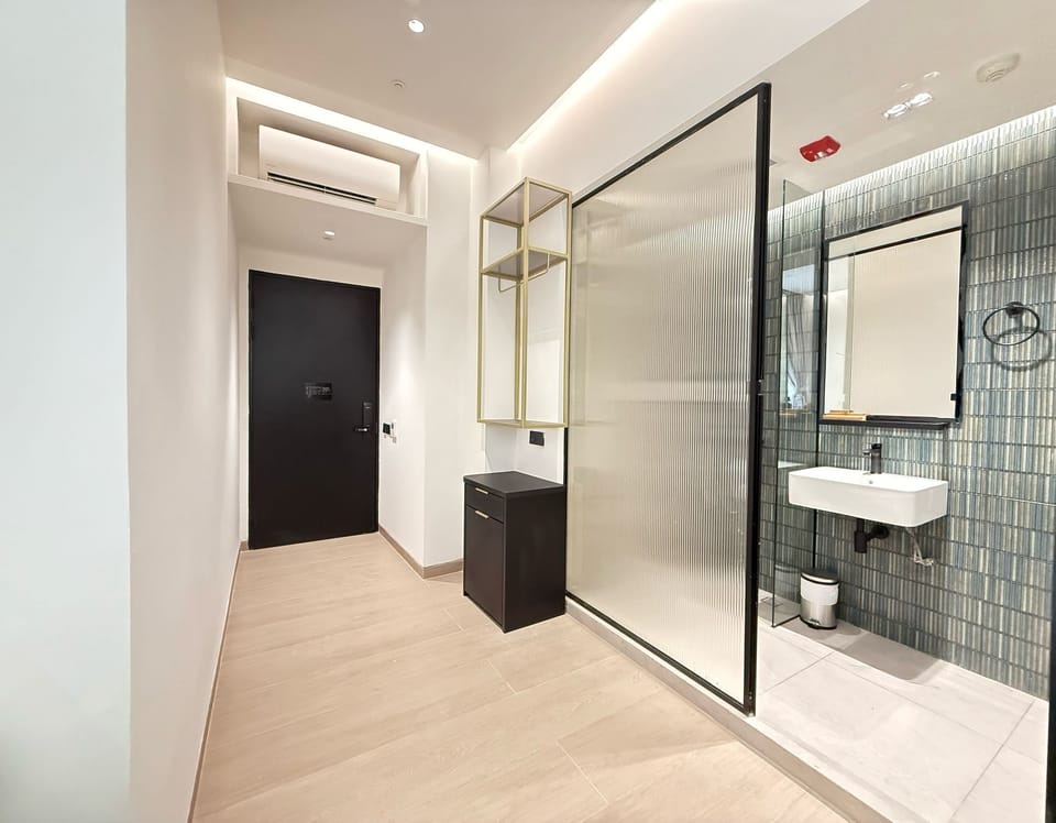 Superior Double Room | Desk, laptop workspace, WiFi (free)