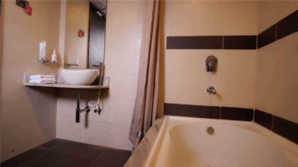 Premium Double Room, Balcony, Pool View | Soundproofing, free WiFi