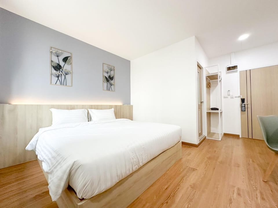 Individually furnished, soundproofing, free WiFi, bed sheets