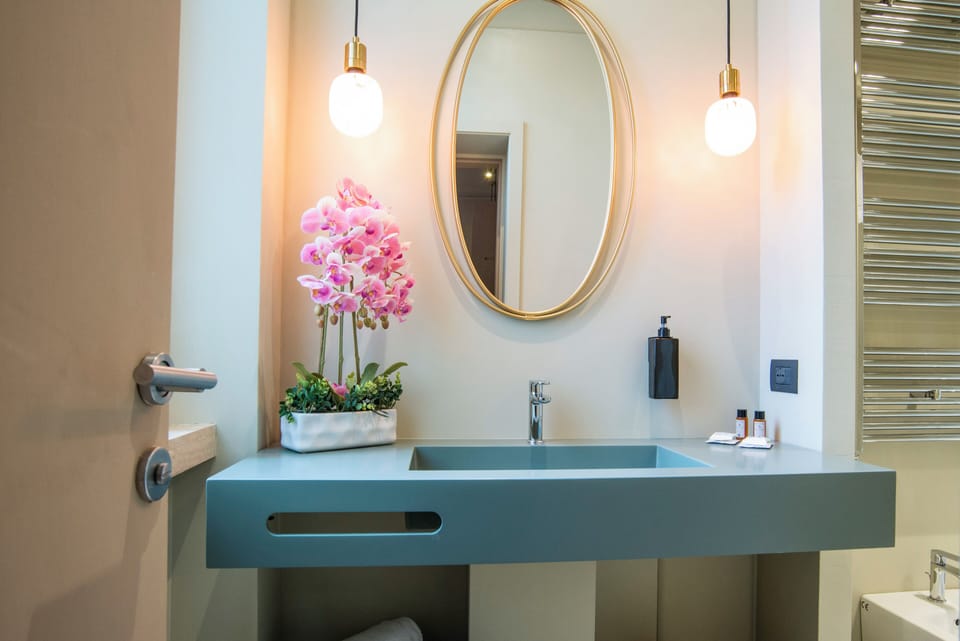 Bathrobes, slippers, bidet