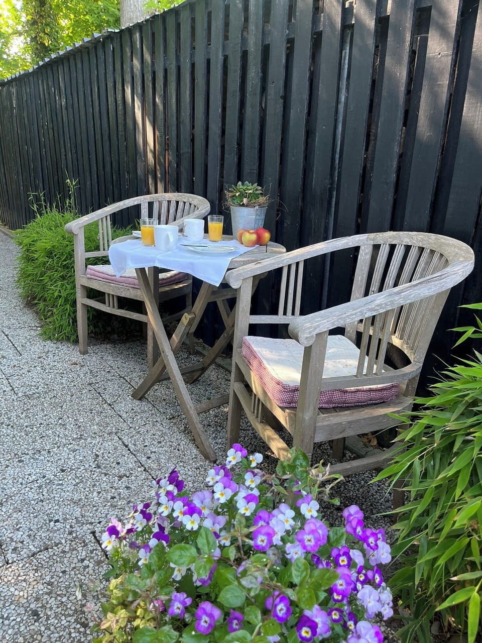 Outdoor dining