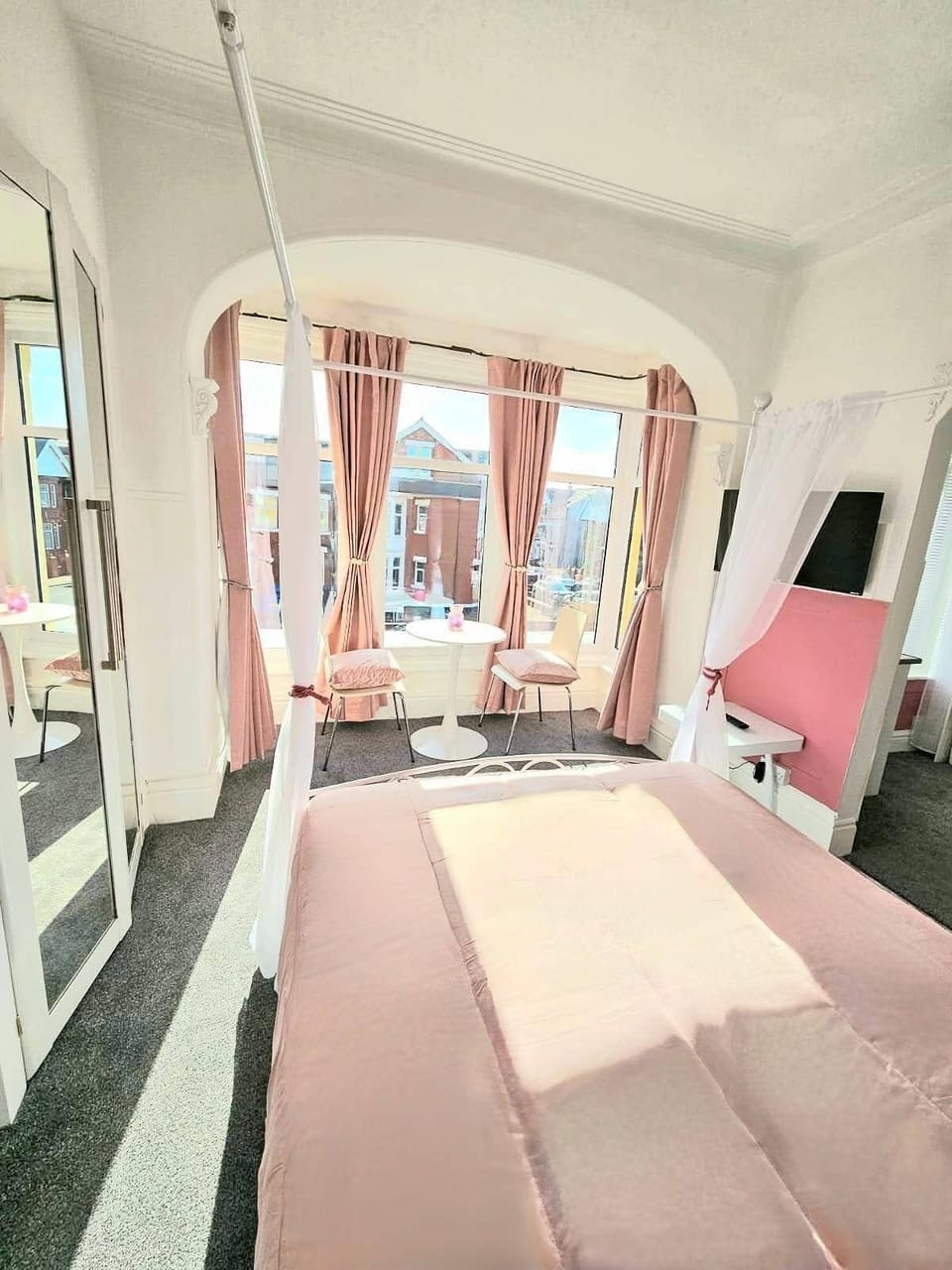 Deluxe Double Room, Partial Sea View | Free WiFi