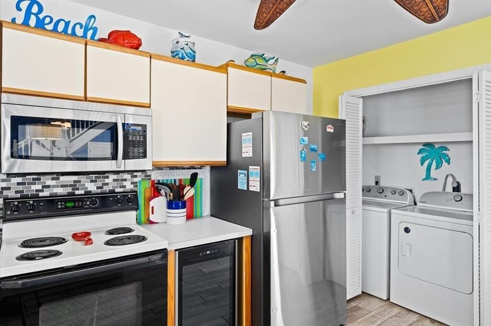 Kitchen Laundry Area