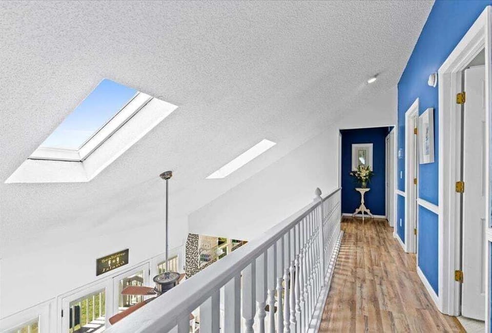 Upper Level Hall